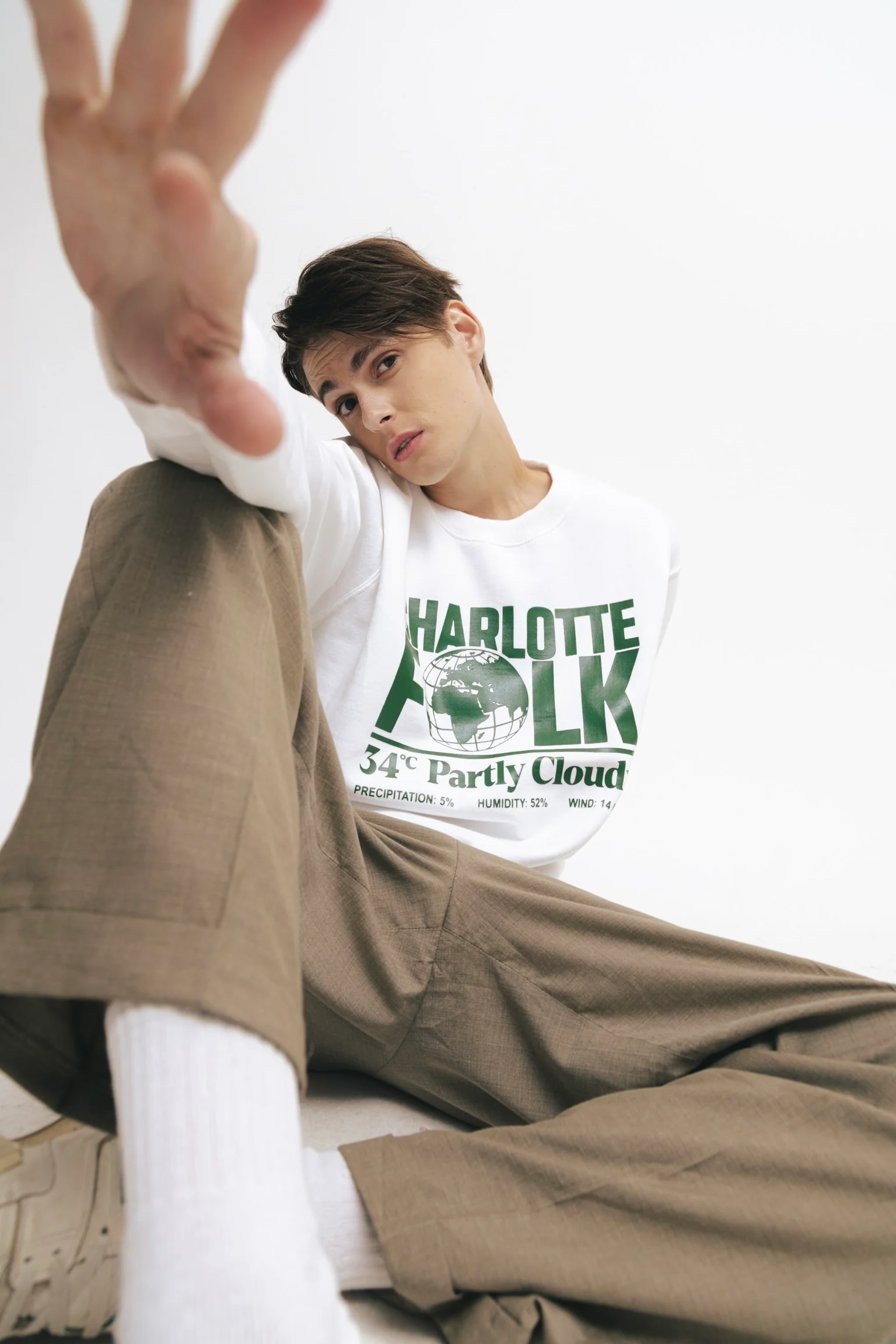 Global Sweater - Image 5